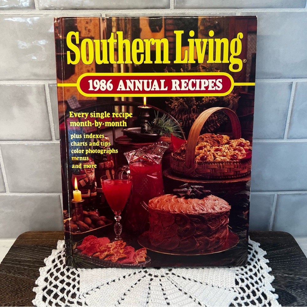 Southern Living 1986 Annual Recipes Cookbook - Bold Red and Yellow